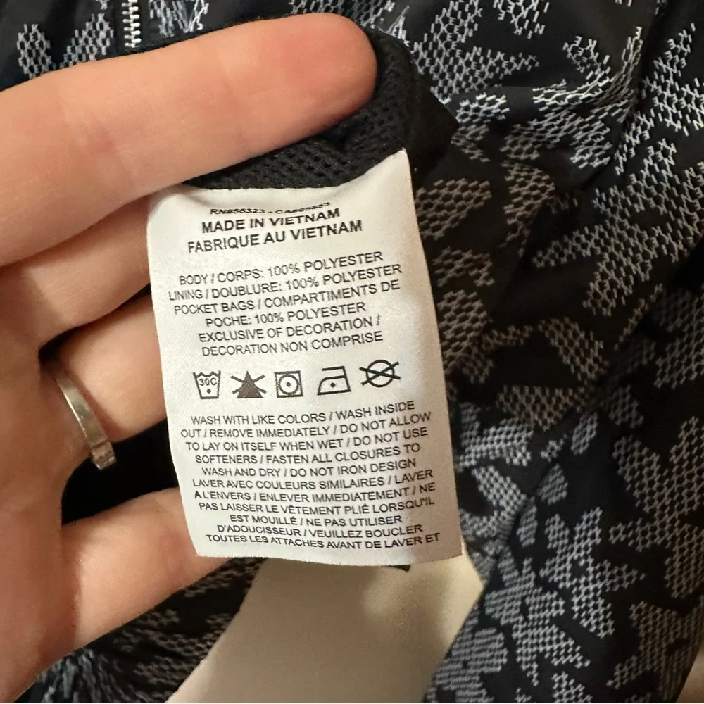 Nike Sportswear AOP Sport Daisy Black White Jacket Women’s Size Medium